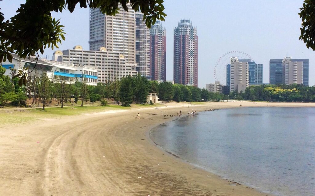 Odaiba beach